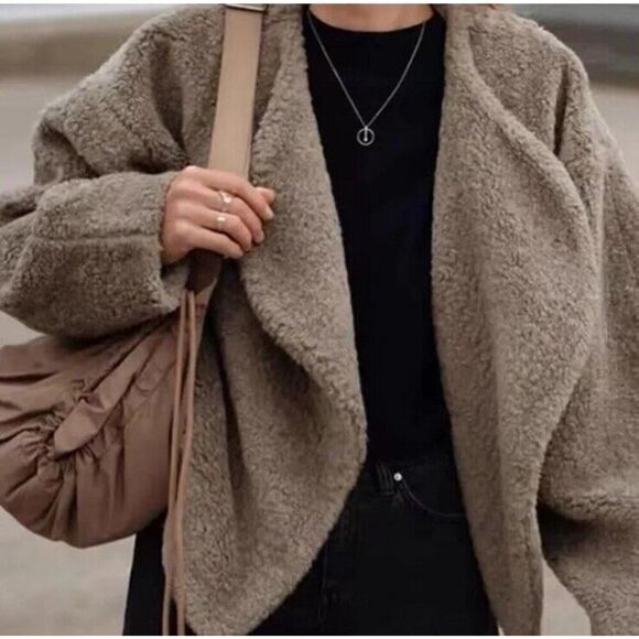 NWT EXPRESS Womens Medium Cozy Sherpa Flyaway Jacket Beige Brown sz L - Picture 10 of 10